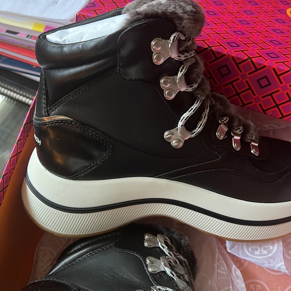 Tory Burch Gemini platform hiking boots NWB 9.5 - Picture 3 of 8